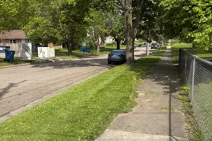 904 Homecrest Ave, Kalamazoo, MI 49001 - Photo 3