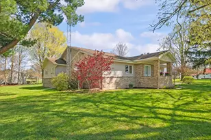 57802 92nd Ave, Dowagiac, MI 49047 - Photo 3