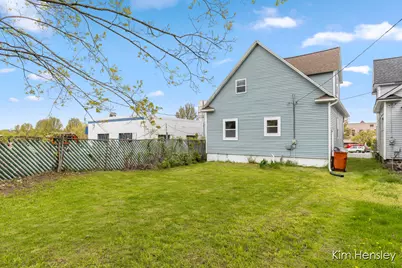 107 E Congress Street, Belding, MI 48809 - Photo 19