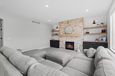 5584 Stonebridge Drive, Grandville, MI 49418 - Photo 5