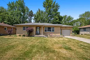 2022 Krolow St, Benton Harbor, MI 49022 - Photo 1