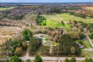 3625 W County Line Road W, Manistee, MI 49660 - Photo 33