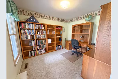1086 Ivanhoe Drive, Muskegon, MI 49445 - Photo 7