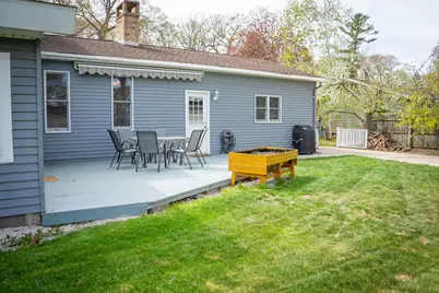 1086 Ivanhoe Drive, Muskegon, MI 49445 - Photo 43