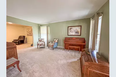 1086 Ivanhoe Drive, Muskegon, MI 49445 - Photo 9