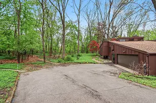 1000 Carolee Ln, Kalamazoo, MI 49008 - Photo 41