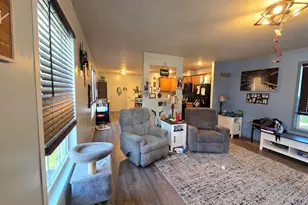 570 S Sunshine Ln, Muskegon, MI 49442 - Photo 5