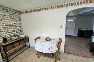 583 Shirley Dr, Jackson, MI 49202 - Photo 7