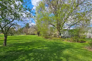 583 Shirley Dr, Jackson, MI 49202 - Photo 25