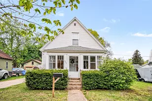 909 Alderman St, Belding, MI 48809 - Photo 1