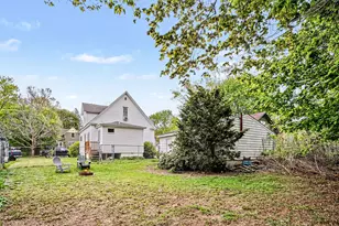 909 Alderman St, Belding, MI 48809 - Photo 21