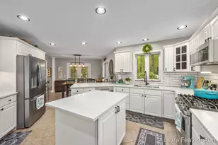 2084 Timberview Dr NE, Grand Rapids, MI 49525 - Photo 9