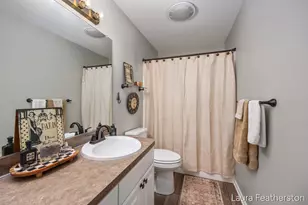 2084 Timberview Dr NE, Grand Rapids, MI 49525 - Photo 17