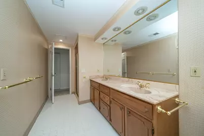 34150 Hunters Row, Farmington Hills, MI 48331 - Photo 31