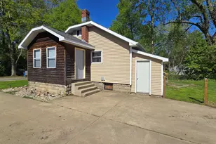 215 E Jane St, Bellevue, MI 49021 - Photo 3