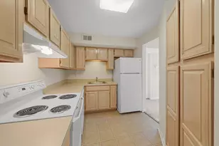 2201 S Huron Pkwy, Ann Arbor, MI 48104 - Photo 13