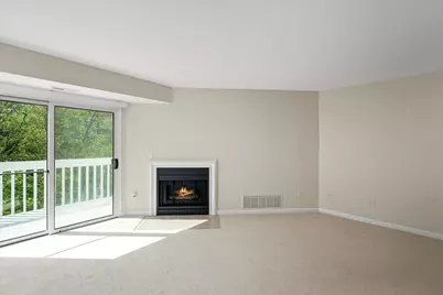 2201 S Huron Parkway #4, Ann Arbor, MI 48104 - Photo 9