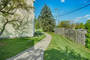 2201 S Huron Pkwy, Ann Arbor, MI 48104 - Photo 29