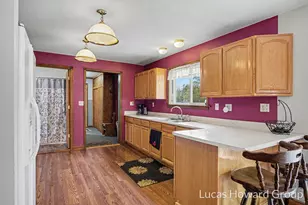 229 S Sherman St, Sheridan, MI 48884 - Photo 5