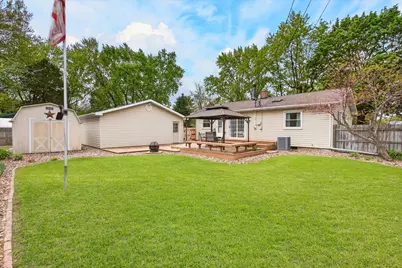 2767 Oakwood Lane, Saint Joseph, MI 49085 - Photo 15