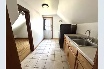537 Winchester Avenue #Upper Unit, Saint Joseph, MI 49085 - Photo 9