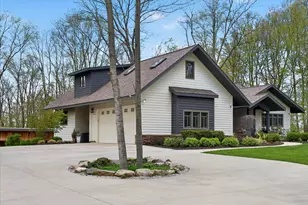 1901 McCabe Ave NE, Lowell, MI 49331 - Photo 5