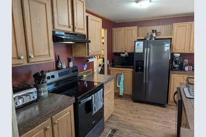 626 W River Road, Muskegon, MI 49445 - Photo 13