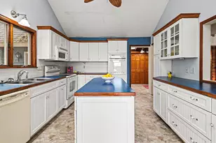 8240 W Stony Lake Rd, New Era, MI 49446 - Photo 21