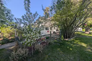 301 N Smith St, Greenville, MI 48838 - Photo 9
