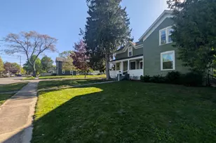 301 N Smith St, Greenville, MI 48838 - Photo 3