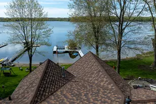 5256 Edgelake Dr, Pinckney, MI 48169 - Photo 3