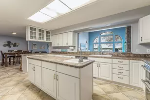 5256 Edgelake Dr, Pinckney, MI 48169 - Photo 31