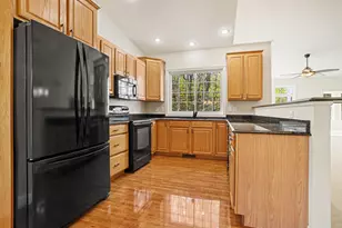 2221 Hunters Run, Kalamazoo, MI 49048 - Photo 3