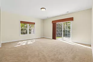 2221 Hunters Run, Kalamazoo, MI 49048 - Photo 15