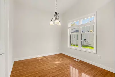 2221 Hunters Run, Kalamazoo, MI 49048 - Photo 5