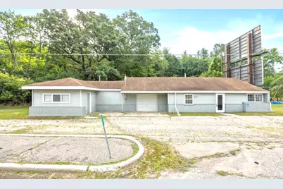 9297 SW Greenville Road, Greenville, MI 48838 - Photo 1