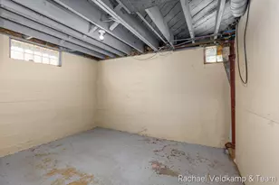 926 Joslin St SE, Grand Rapids, MI 49507 - Photo 25