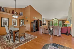 27100 Deerfield Ln, Edwardsburg, MI 49112 - Photo 13