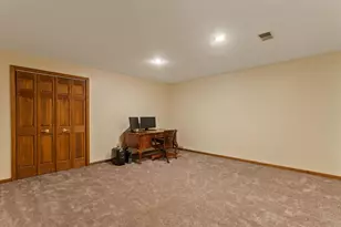 27100 Deerfield Ln, Edwardsburg, MI 49112 - Photo 33