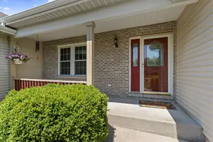 27100 Deerfield Ln, Edwardsburg, MI 49112 - Photo 11