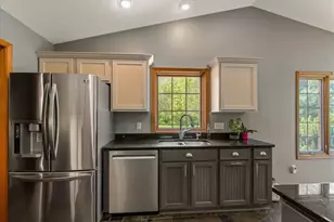 27100 Deerfield Ln, Edwardsburg, MI 49112 - Photo 19
