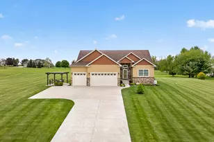 10037 Whitetail Ln, Jackson, MI 49201 - Photo 3
