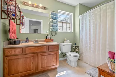 70 Superior Street, Hillsdale, MI 49242 - Photo 17