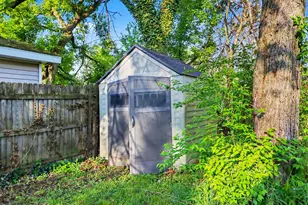 521 Gayle Ave, Kalamazoo, MI 49048 - Photo 21
