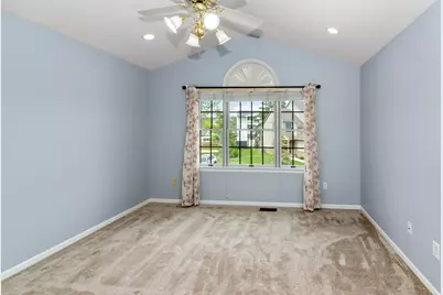 45189 Horseshoe Circle, Canton, MI 48187 - Photo 13