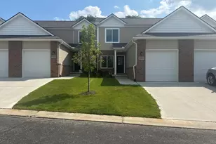 11306 Woodruff Lake Dr, Brighton, MI 48116 - Photo 1