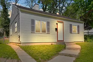 973 Valley Ave NW, Grand Rapids, MI 49504 - Photo 3