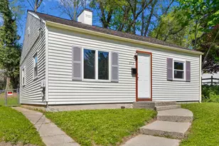 973 Valley Ave NW, Grand Rapids, MI 49504 - Photo 1