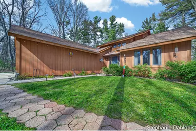 848 Scenic Drive, Muskegon, MI 49445 - Photo 11