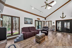 848 Scenic Dr, Muskegon, MI 49445 - Photo 27